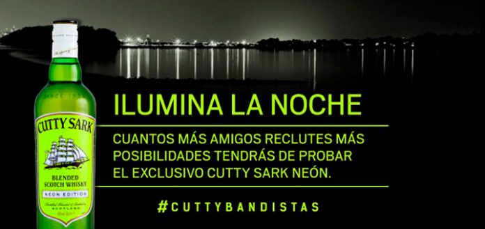 consigue una botella Cutty Sark Neón