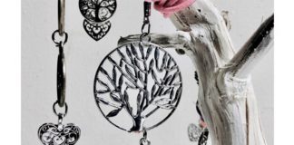 Disfruta de un colgante en metal con Correos Sampling Disfruta de un colgante en metal con Correos Sampling